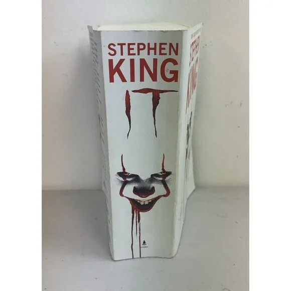 Stephen King - It: A Novel - Paperback Book - Picture 3 of 5